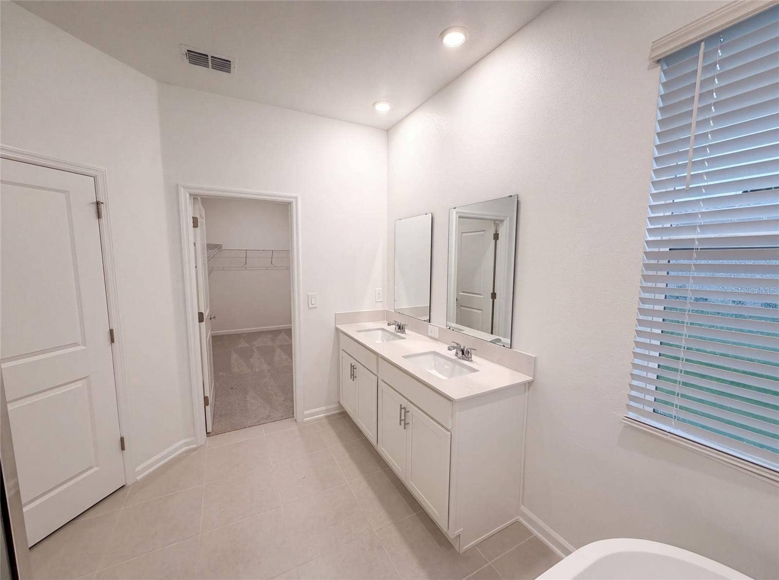 669 TUNDRA LOOP, Groveland, FL 34736 669 TUNDRA LOOP, Groveland, FL 34736