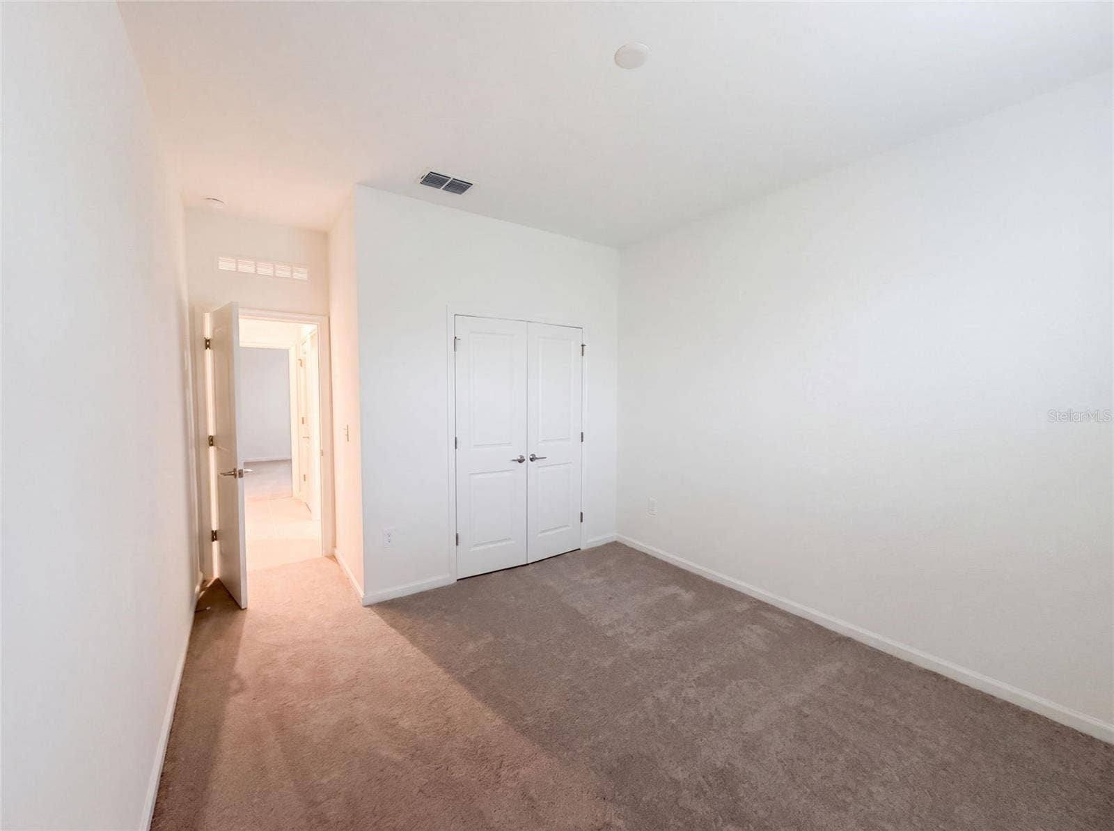 669 TUNDRA LOOP, Groveland, FL 34736 669 TUNDRA LOOP, Groveland, FL 34736