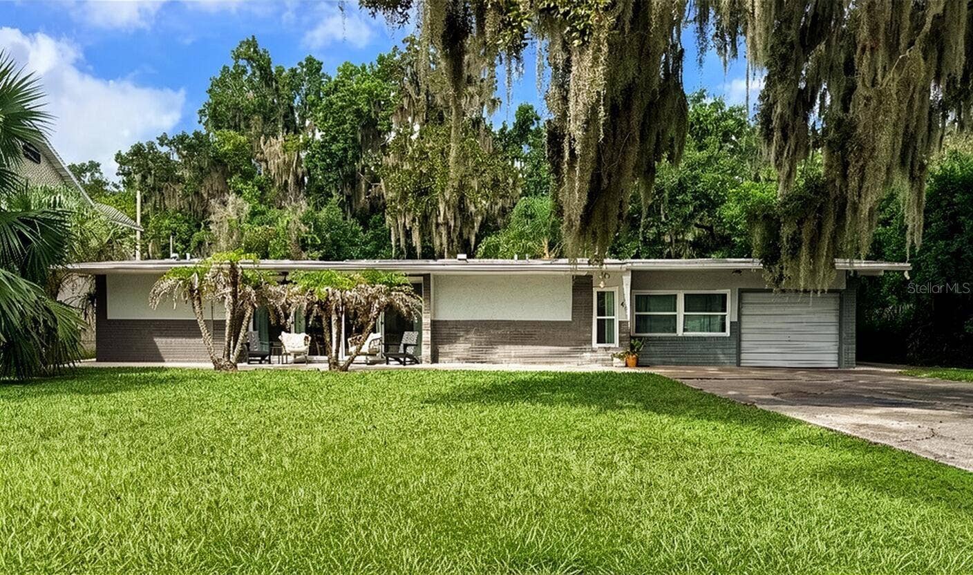46 PALM DRIVE, Yalaha, FL 34797 46 PALM DRIVE, Yalaha, FL 34797