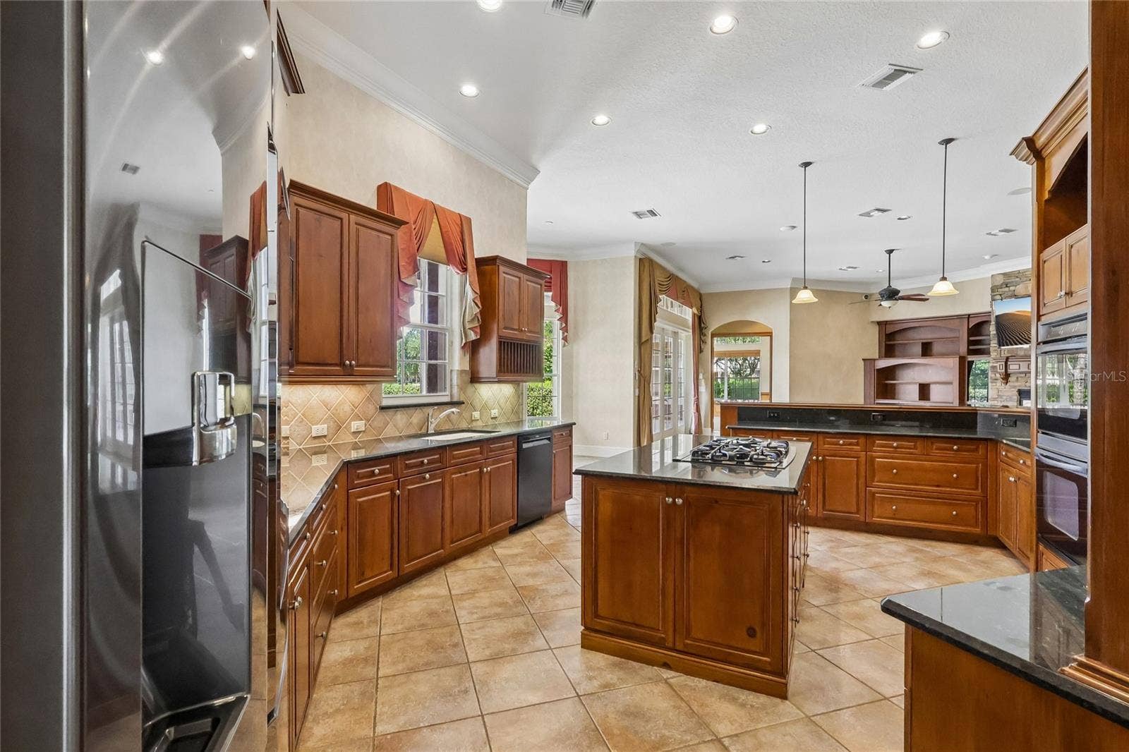 6102 S HAMPSHIRE CT, Windermere, FL 34786 6102 S HAMPSHIRE CT, Windermere, FL 34786