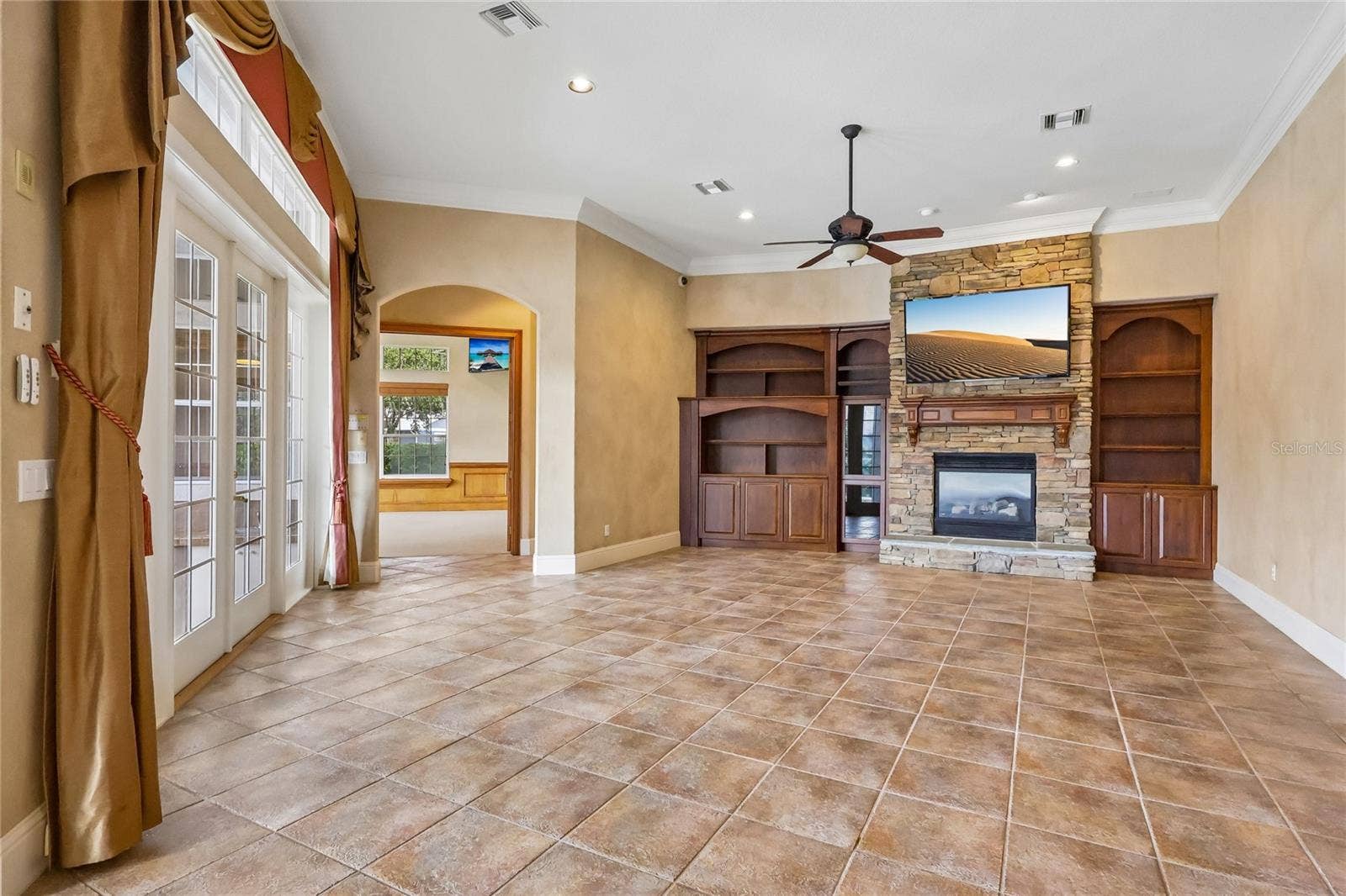 6102 S HAMPSHIRE CT, Windermere, FL 34786 6102 S HAMPSHIRE CT, Windermere, FL 34786