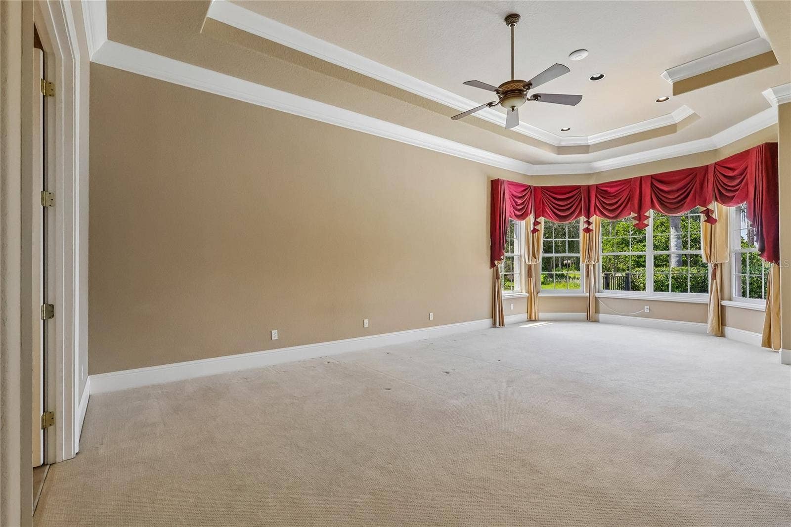 6102 S HAMPSHIRE CT, Windermere, FL 34786 6102 S HAMPSHIRE CT, Windermere, FL 34786