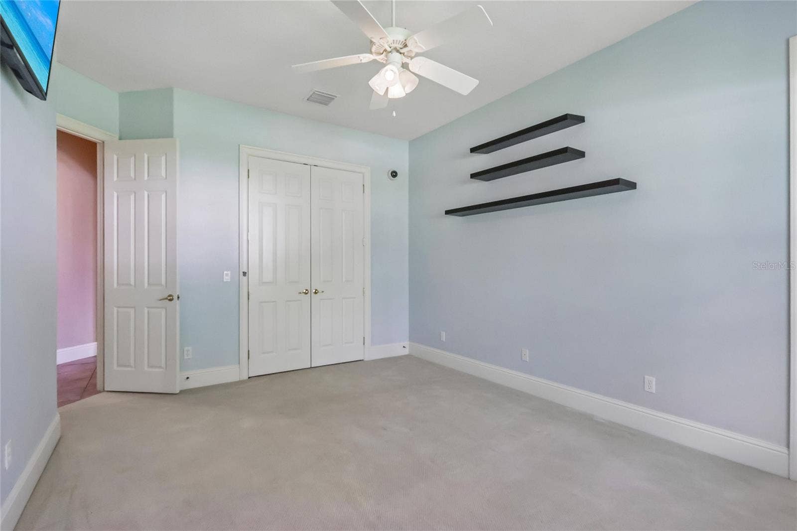 6102 S HAMPSHIRE CT, Windermere, FL 34786 6102 S HAMPSHIRE CT, Windermere, FL 34786