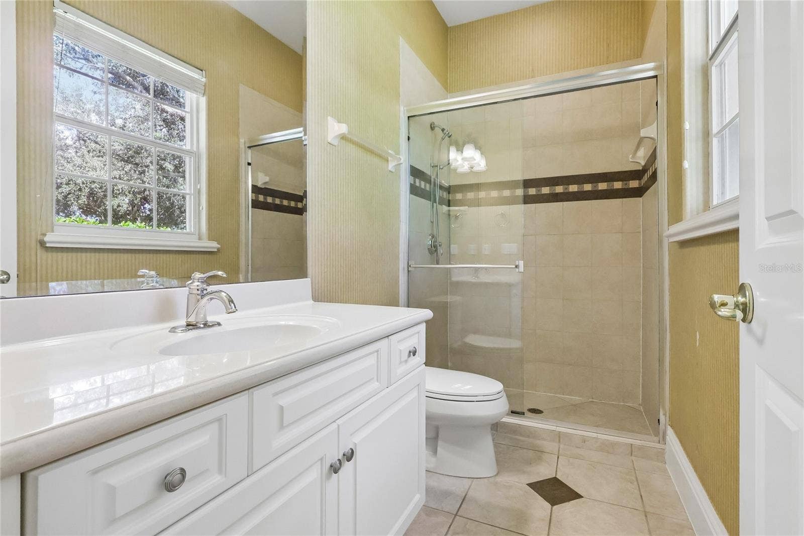 6102 S HAMPSHIRE CT, Windermere, FL 34786 6102 S HAMPSHIRE CT, Windermere, FL 34786