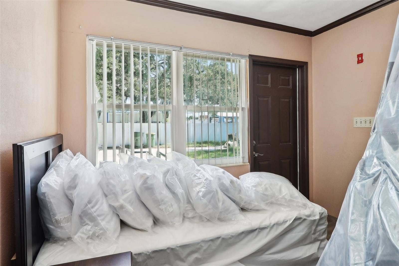 201 ROSEFIELD AVENUE, Leesburg, FL 34748