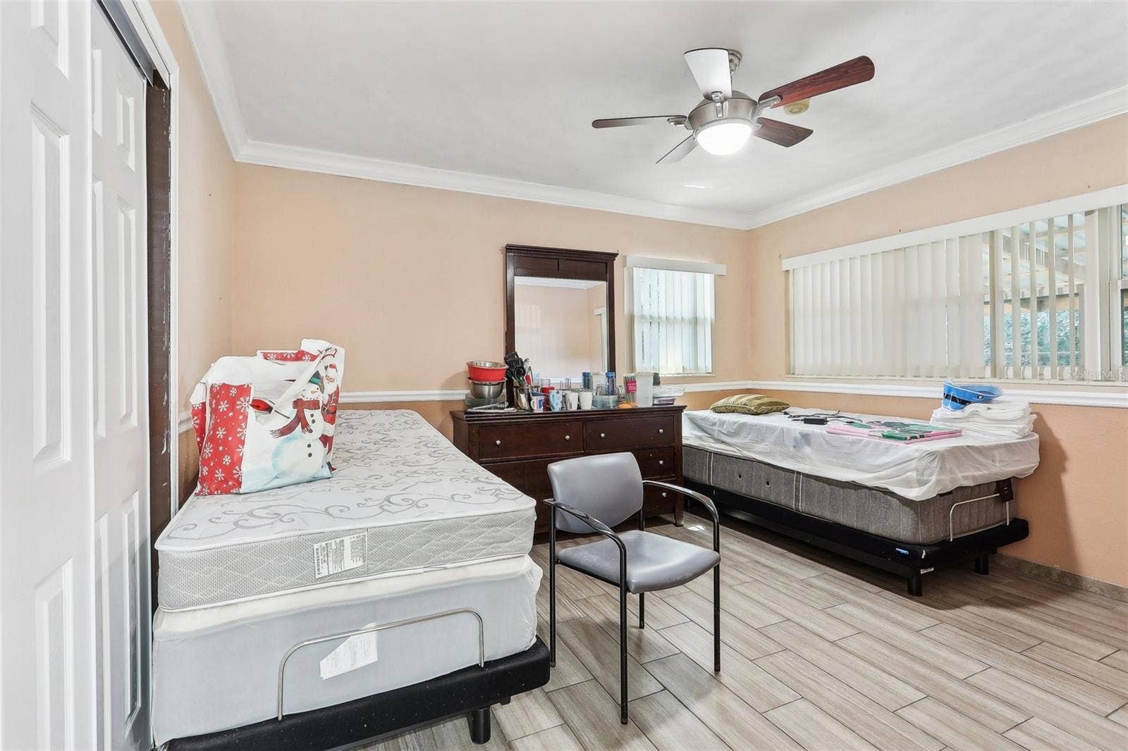 201 ROSEFIELD AVENUE, Leesburg, FL 34748