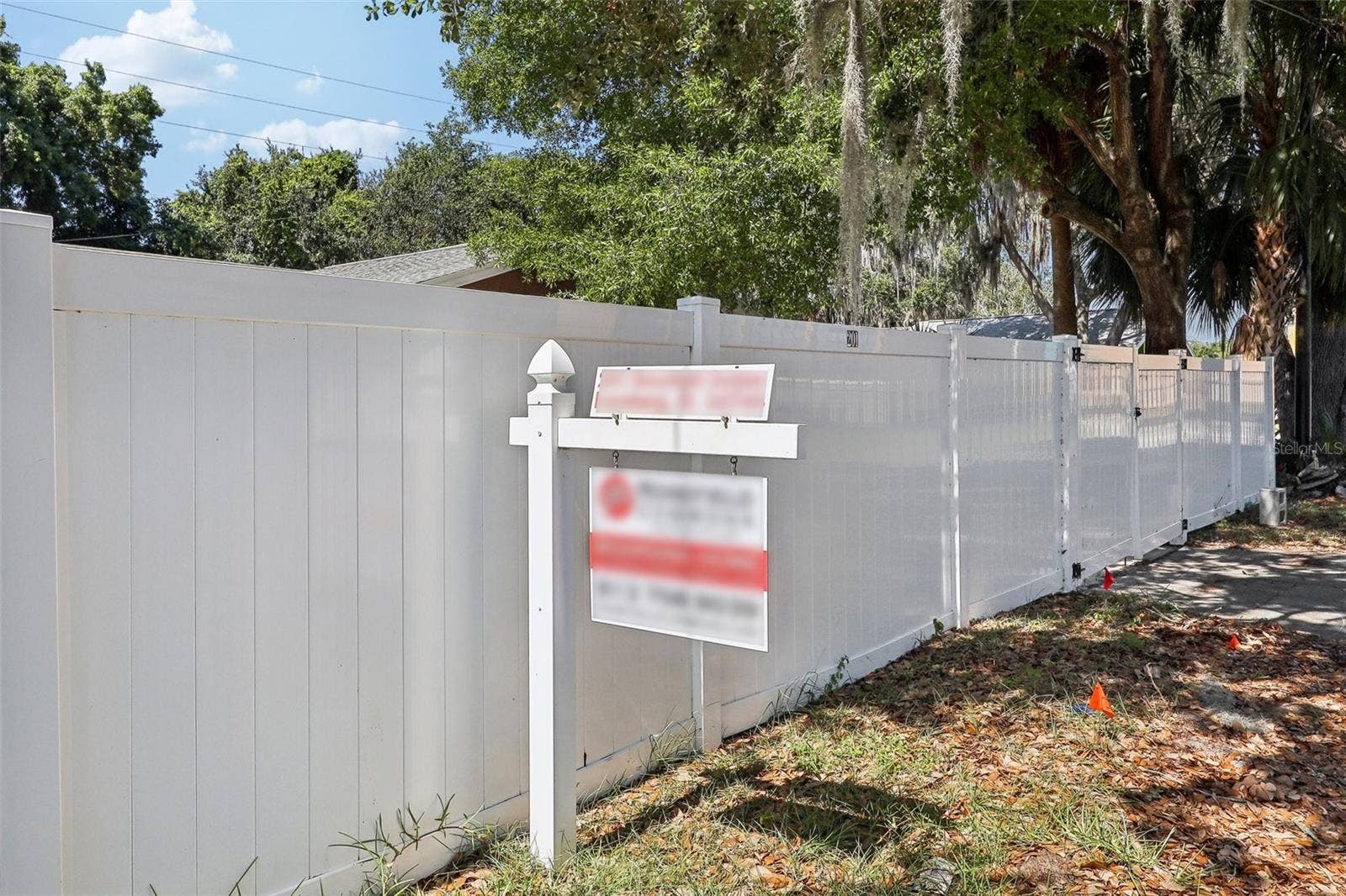 201 ROSEFIELD AVENUE, Leesburg, FL 34748