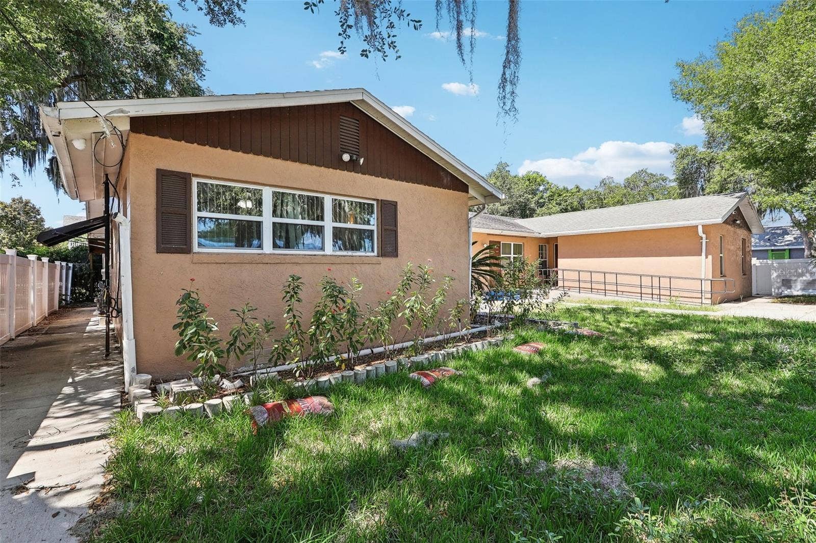 201 ROSEFIELD AVENUE, Leesburg, FL 34748