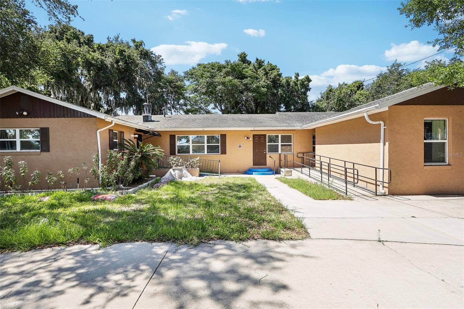 201 ROSEFIELD AVENUE, Leesburg, FL 34748