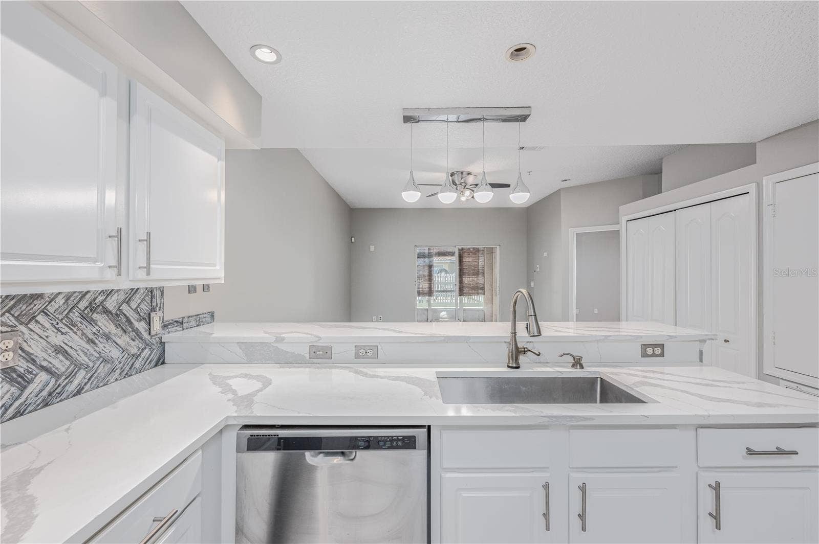 673 SANDY NECK LANE, #103, Altamonte Springs, FL 32714 673 SANDY NECK LANE, #103, Altamonte Springs, FL 32714