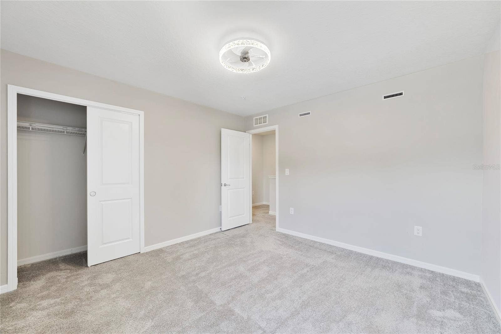 Guest bedroom 2