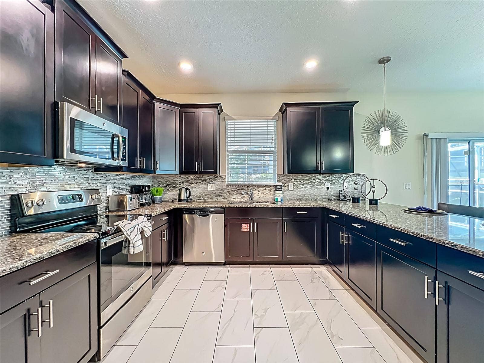 9018 STINGER DRIVE, Davenport, FL 33896