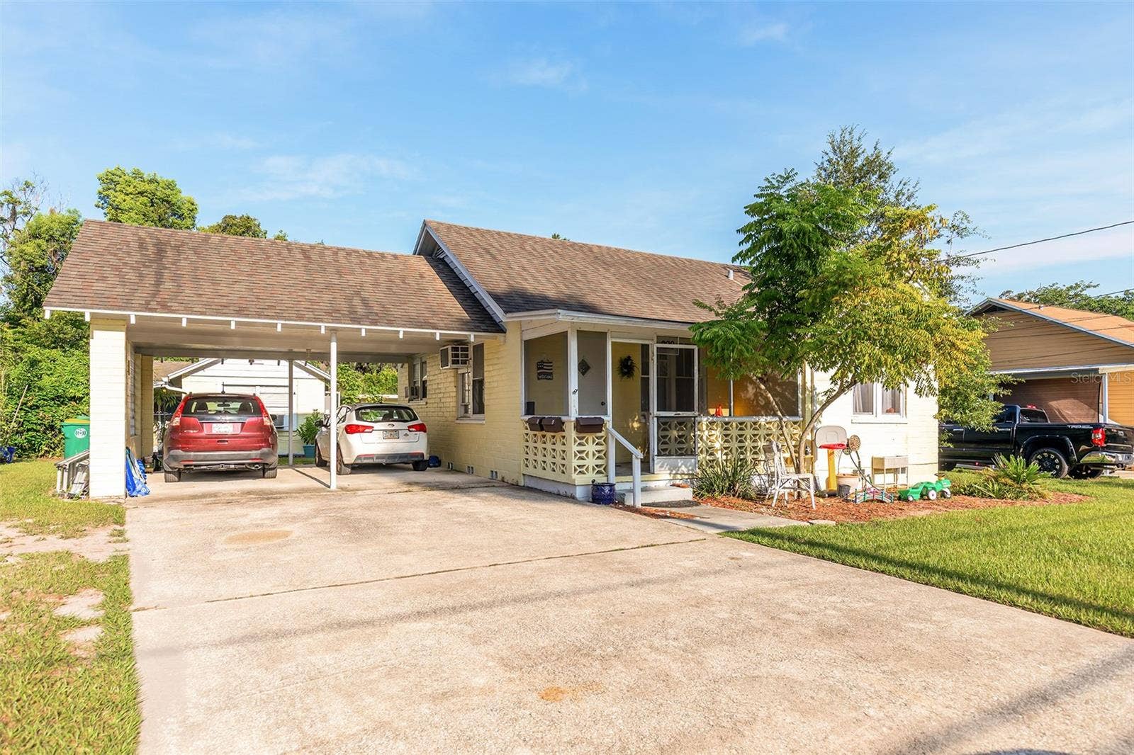 220 N ADELLE AVENUE, Deland, FL 32720
