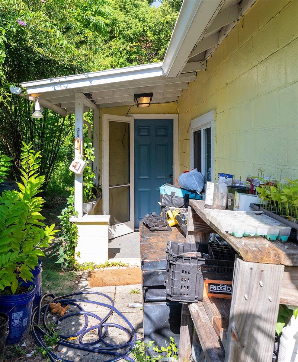 220 N ADELLE AVENUE, Deland, FL 32720