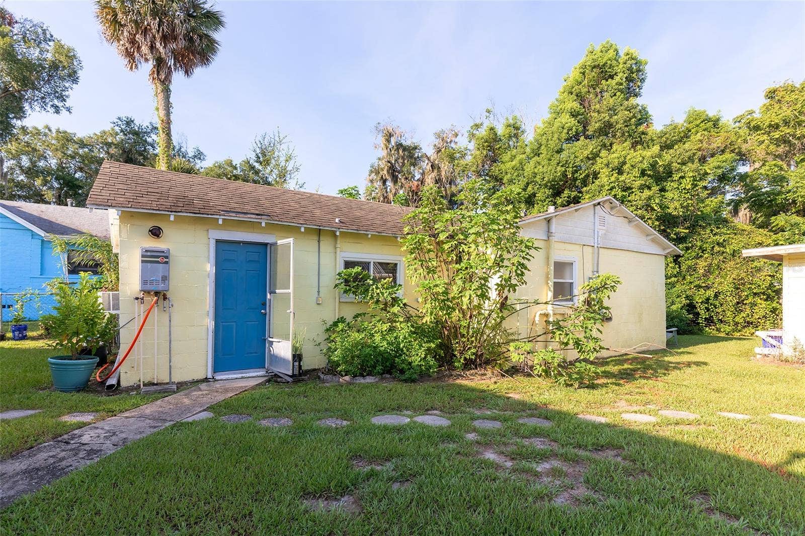 220 N ADELLE AVENUE, Deland, FL 32720