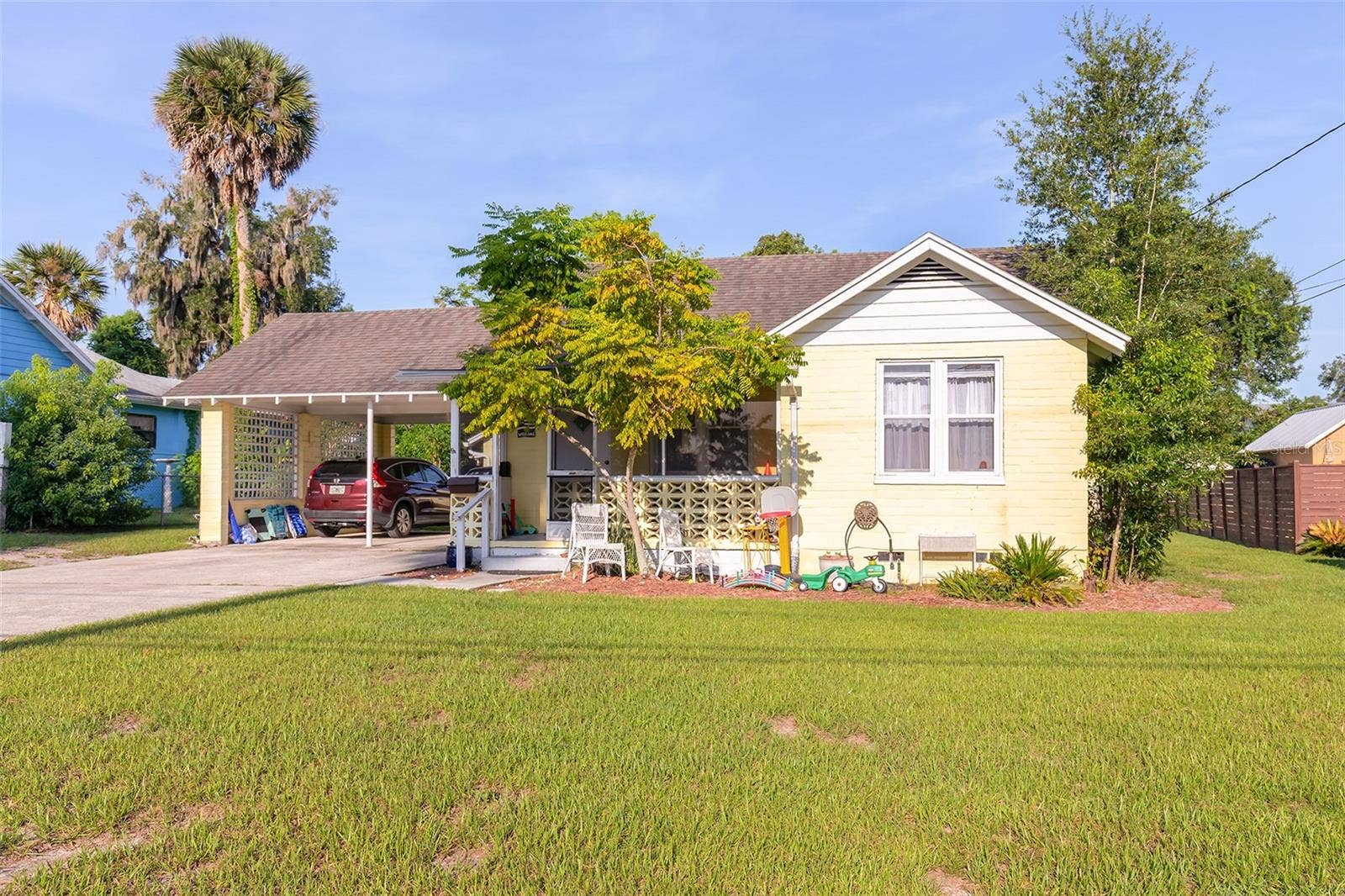 220 N ADELLE AVENUE, Deland, FL 32720