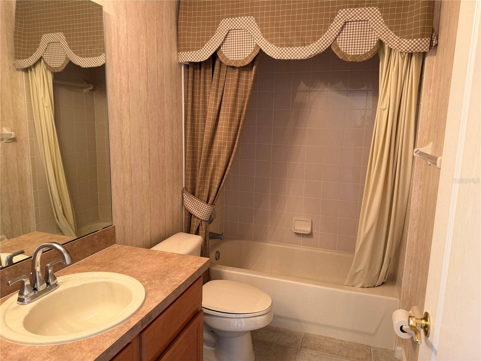 9609 WESTOVER CLUB CIRCLE, Windermere, FL 34786 9609 WESTOVER CLUB CIRCLE, Windermere, FL 34786