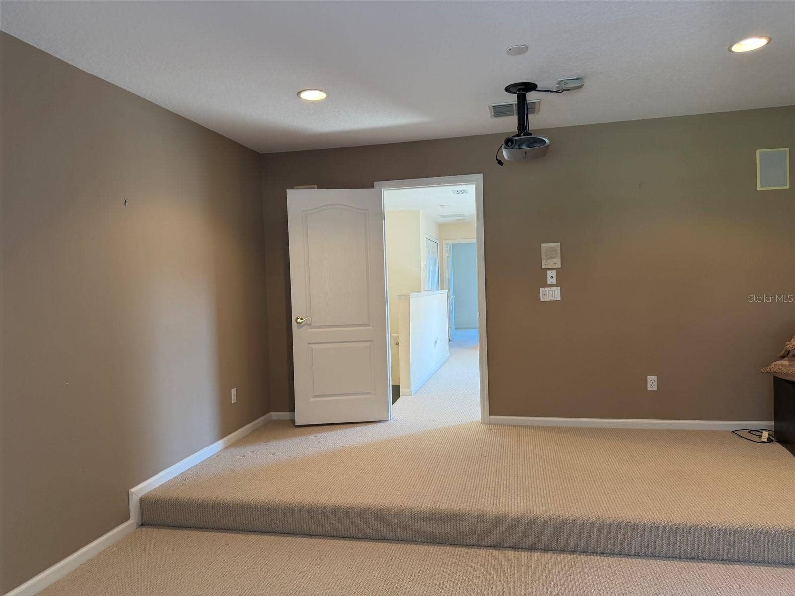 9609 WESTOVER CLUB CIRCLE, Windermere, FL 34786 9609 WESTOVER CLUB CIRCLE, Windermere, FL 34786