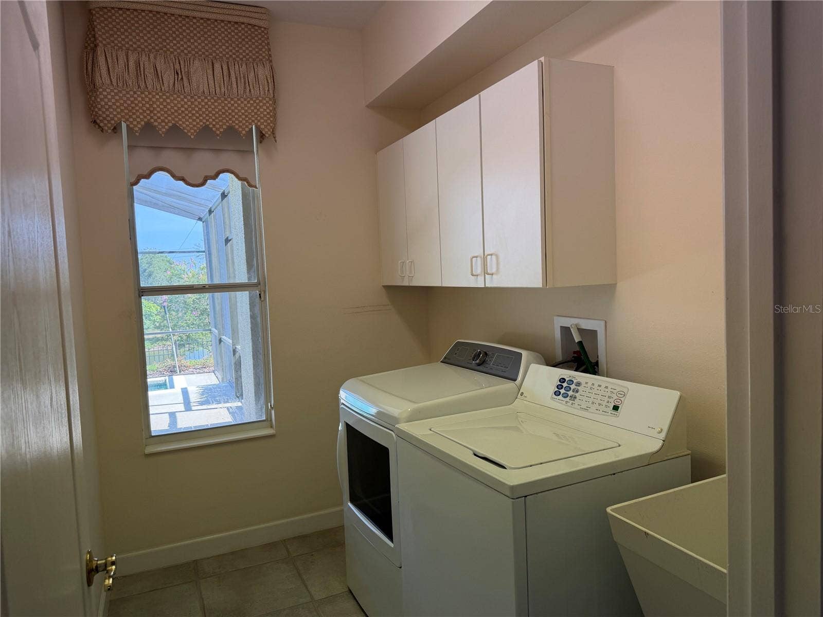 9609 WESTOVER CLUB CIRCLE, Windermere, FL 34786 9609 WESTOVER CLUB CIRCLE, Windermere, FL 34786