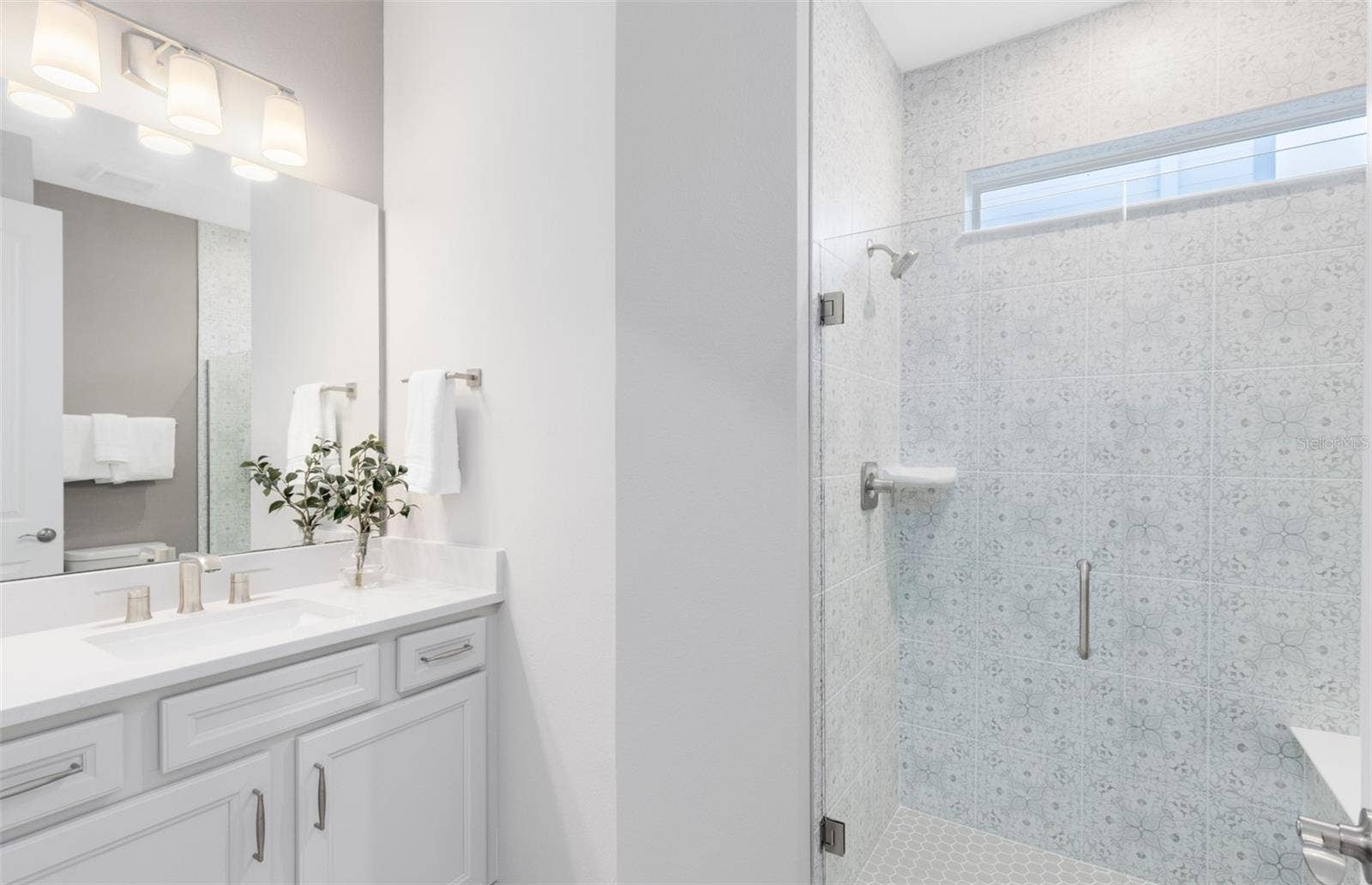 1430 RIDGE TREE DRIVE, Ormond Beach, FL 32174 Model Home Design Only. Pictures and furnishings are for illustrative purposes only. Elevations, colors and options may vary. Furniture is for model home staging only.