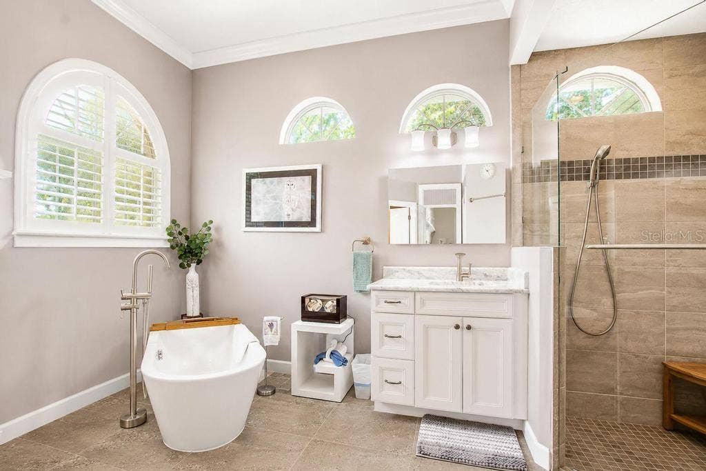 9606 CAMBERLEY CIRCLE, Orlando, FL 32836