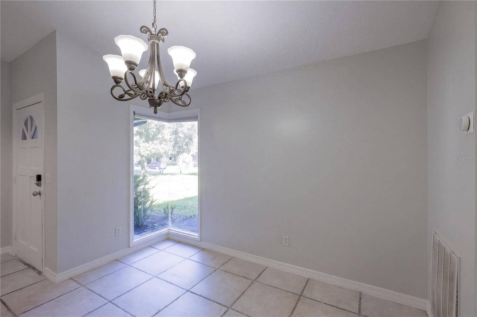 954 NIBLICK DRIVE, Casselberry, FL 32707 Kitchen dinette area