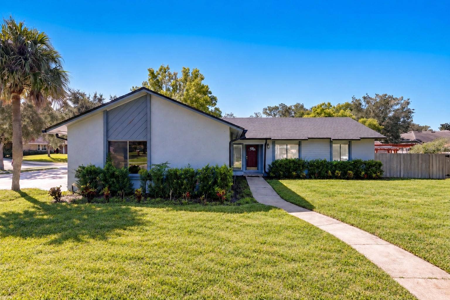 954 NIBLICK DRIVE, Casselberry, FL 32707 Front of home