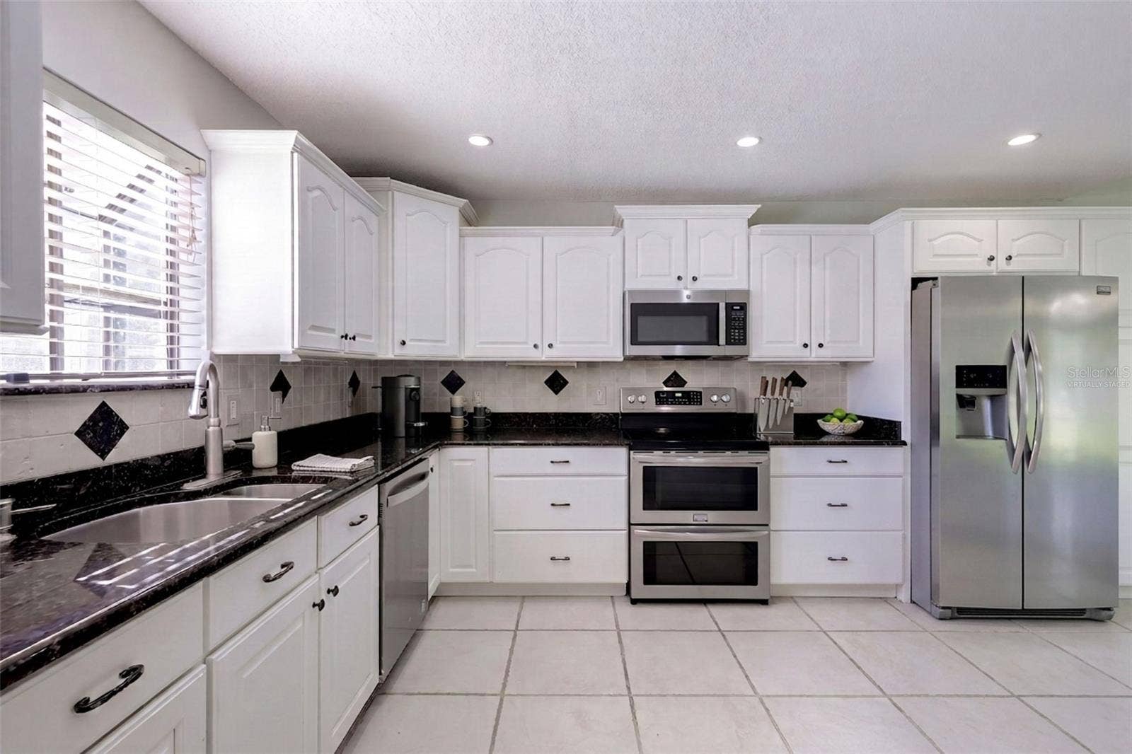 954 NIBLICK DRIVE, Casselberry, FL 32707 Kitchen - virtually staged