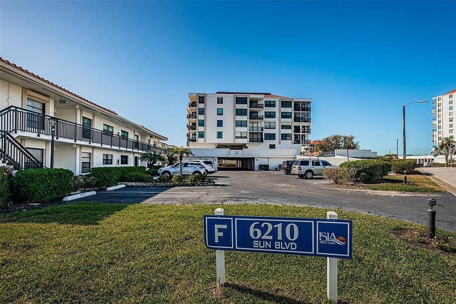Property photo for 6210 SUN BOULEVARD, #202, St Petersburg, FL