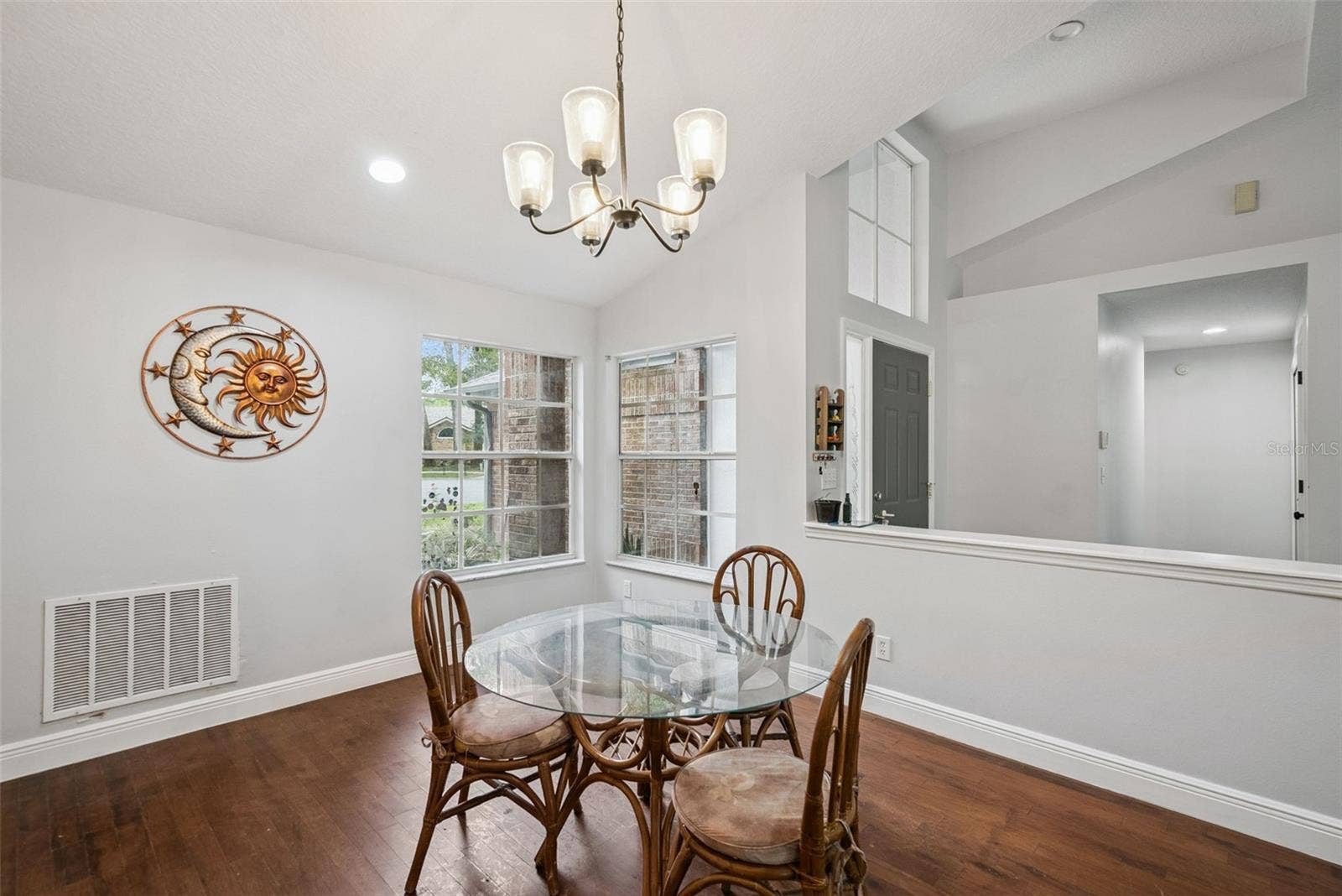 806 OAK FOREST COURT, Deland, FL 32724 806 OAK FOREST COURT, Deland, FL 32724