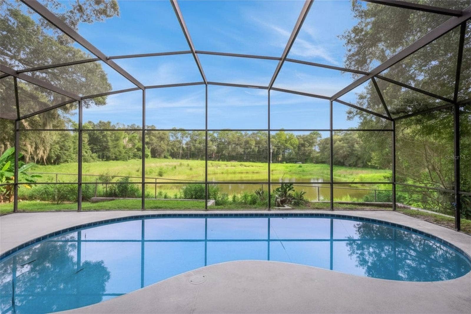 806 OAK FOREST COURT, Deland, FL 32724 806 OAK FOREST COURT, Deland, FL 32724