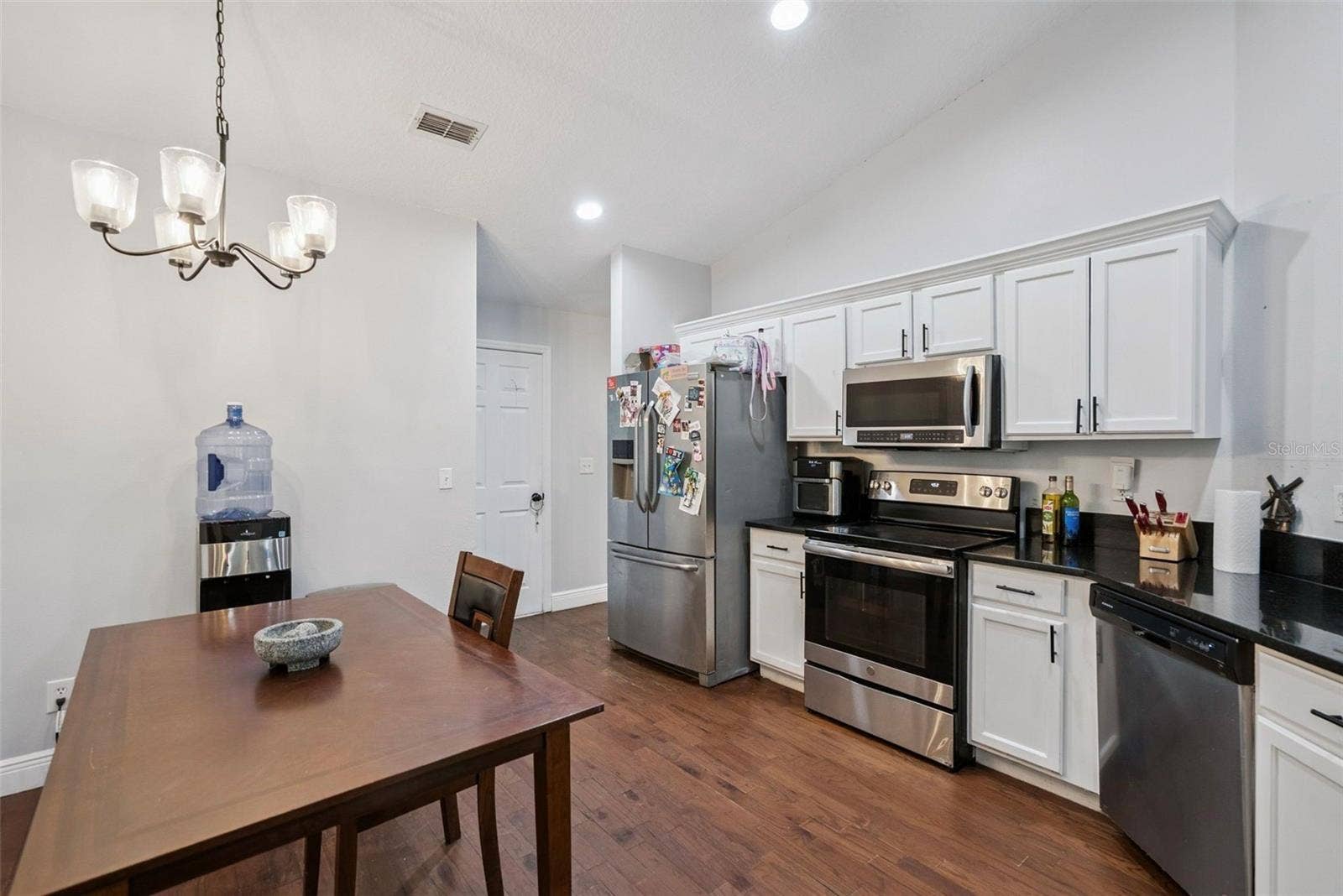 806 OAK FOREST COURT, Deland, FL 32724 806 OAK FOREST COURT, Deland, FL 32724