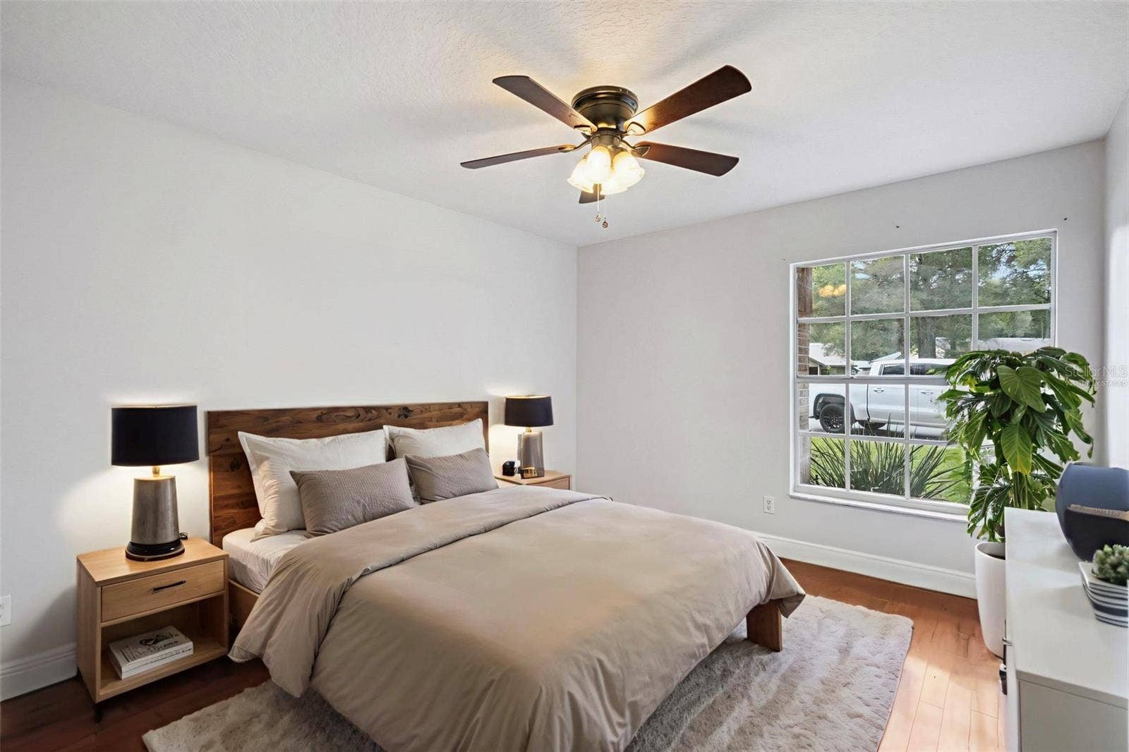 806 OAK FOREST COURT, Deland, FL 32724 virtually staged