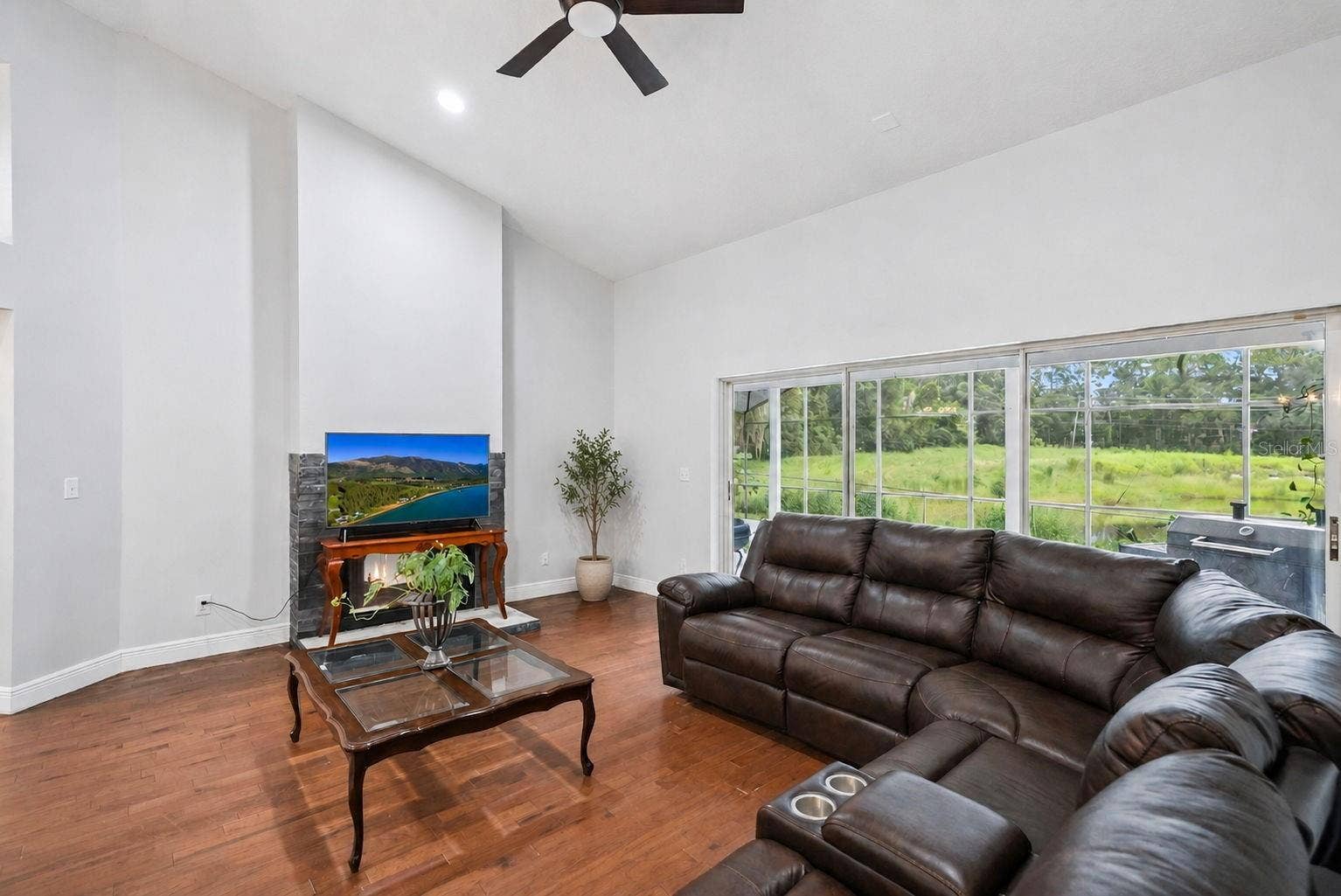 806 OAK FOREST COURT, Deland, FL 32724 806 OAK FOREST COURT, Deland, FL 32724