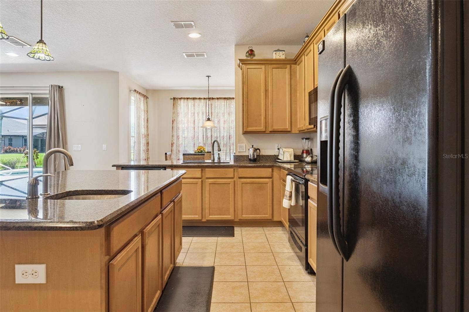 2040 HAWKS LANDING DRIVE, Orlando, FL 32820 2040 HAWKS LANDING DRIVE, Orlando, FL 32820