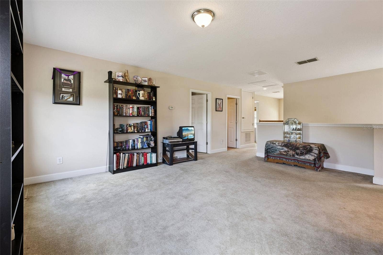 2040 HAWKS LANDING DRIVE, Orlando, FL 32820 2040 HAWKS LANDING DRIVE, Orlando, FL 32820