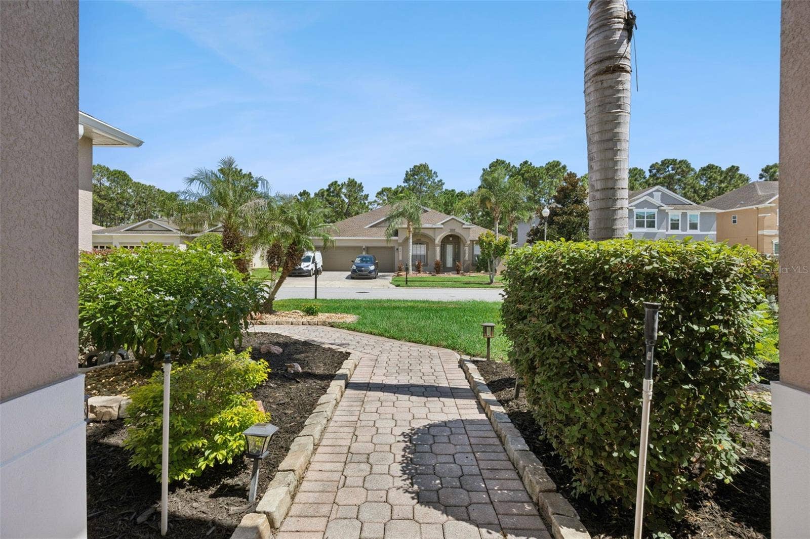 2040 HAWKS LANDING DRIVE, Orlando, FL 32820 2040 HAWKS LANDING DRIVE, Orlando, FL 32820