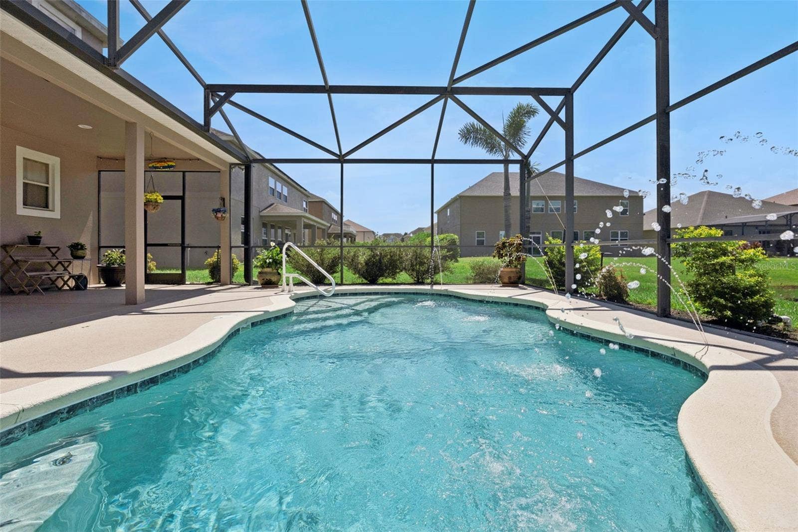 2040 HAWKS LANDING DRIVE, Orlando, FL 32820 2040 HAWKS LANDING DRIVE, Orlando, FL 32820