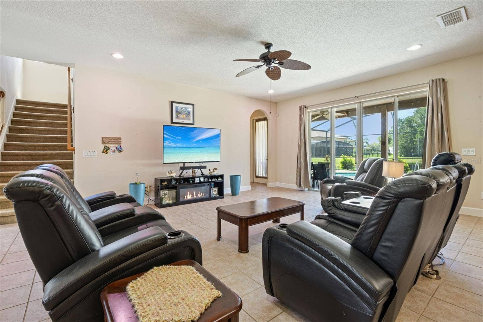 2040 HAWKS LANDING DRIVE, Orlando, FL 32820 2040 HAWKS LANDING DRIVE, Orlando, FL 32820