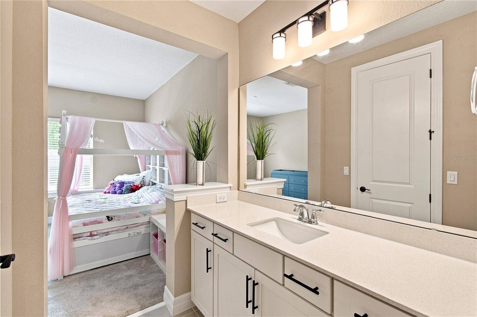 4817 FAIR WINDS COURT, Winter Garden, FL 34787 4817 FAIR WINDS COURT, Winter Garden, FL 34787