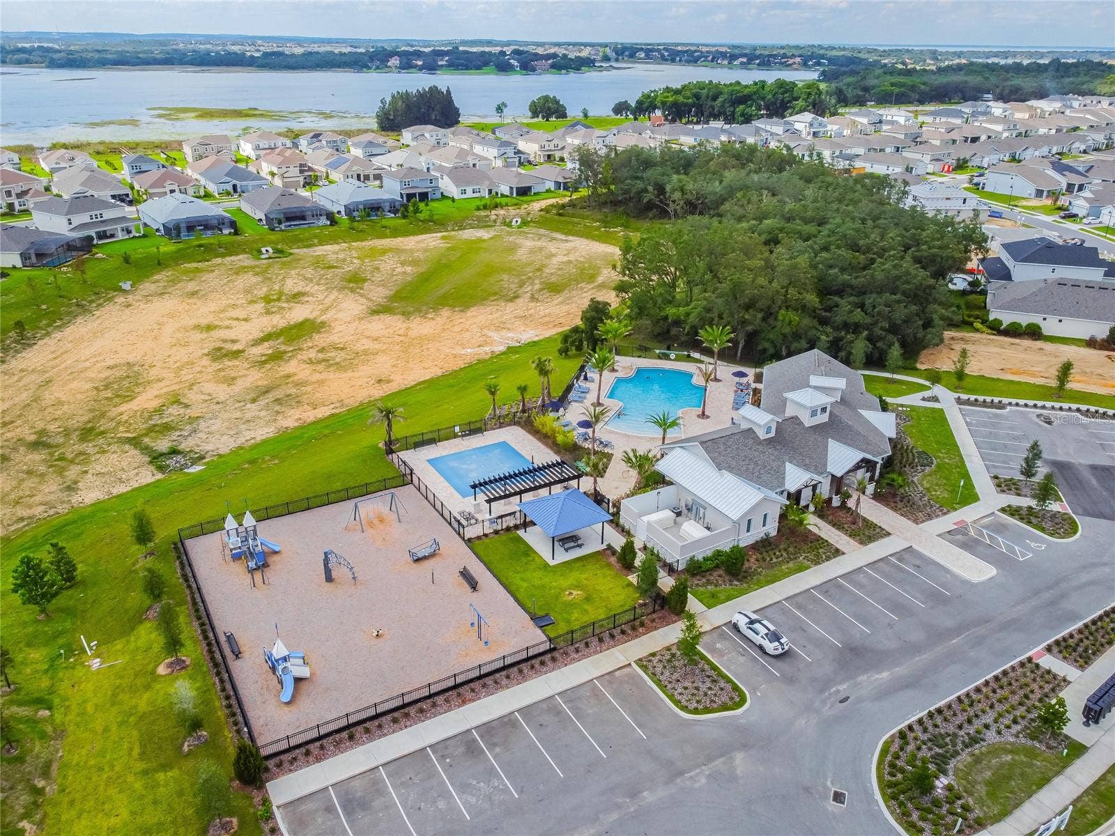 4817 FAIR WINDS COURT, Winter Garden, FL 34787 4817 FAIR WINDS COURT, Winter Garden, FL 34787