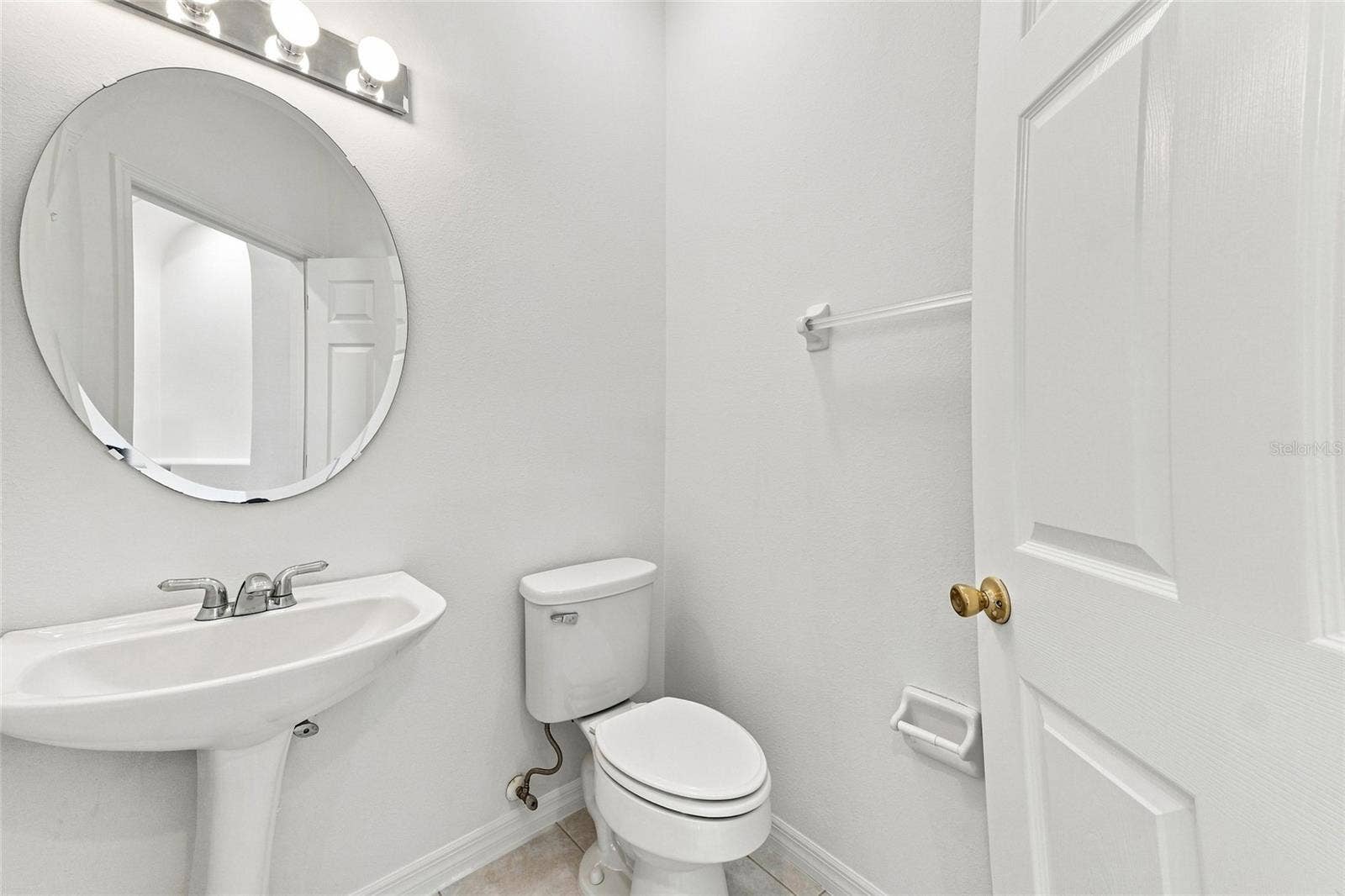 10008 CANOPY TREE COURT, Orlando, FL 32836 Powder Room