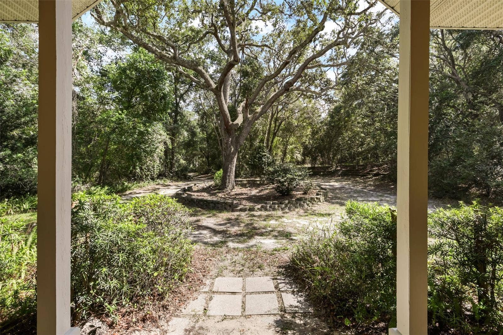 1685 MANOR WAY, Deland, FL 32720 1685 MANOR WAY, Deland, FL 32720