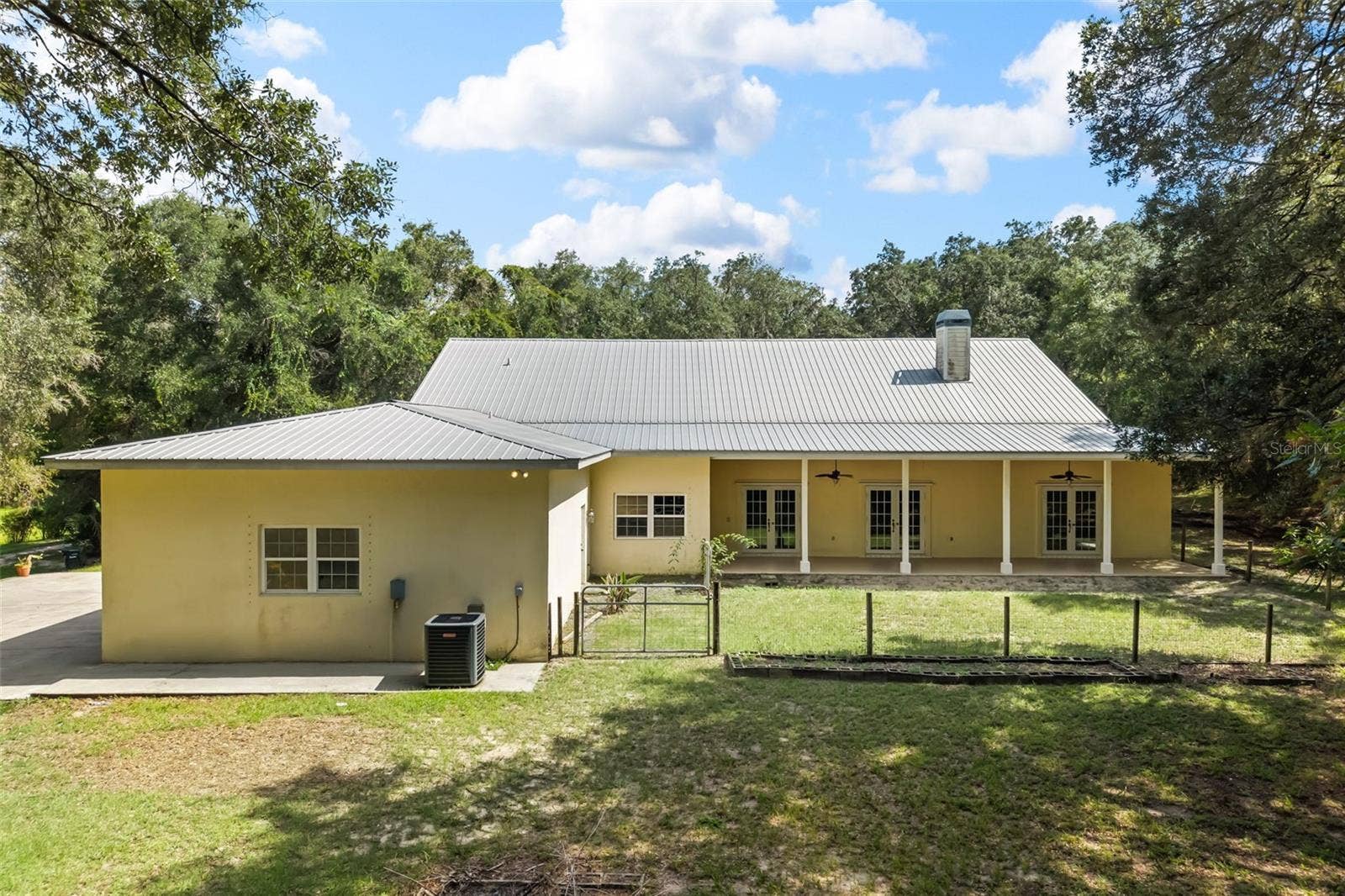 1685 MANOR WAY, Deland, FL 32720 1685 MANOR WAY, Deland, FL 32720
