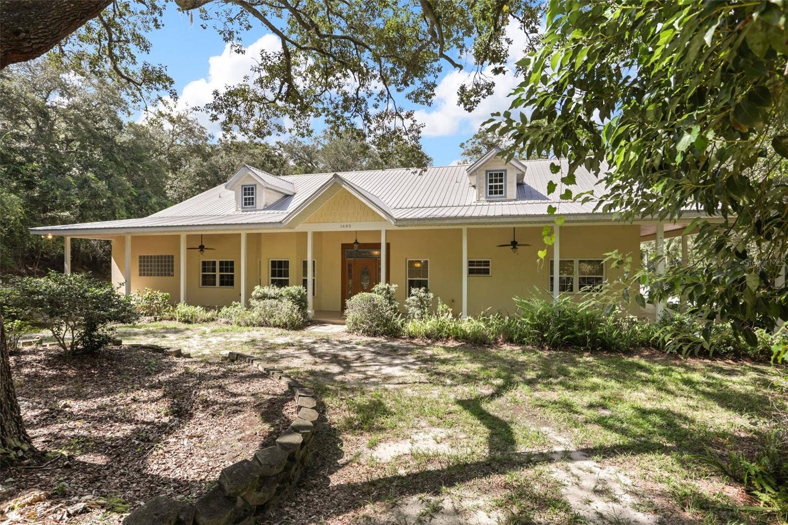 1685 MANOR WAY, Deland, FL 32720 1685 MANOR WAY, Deland, FL 32720