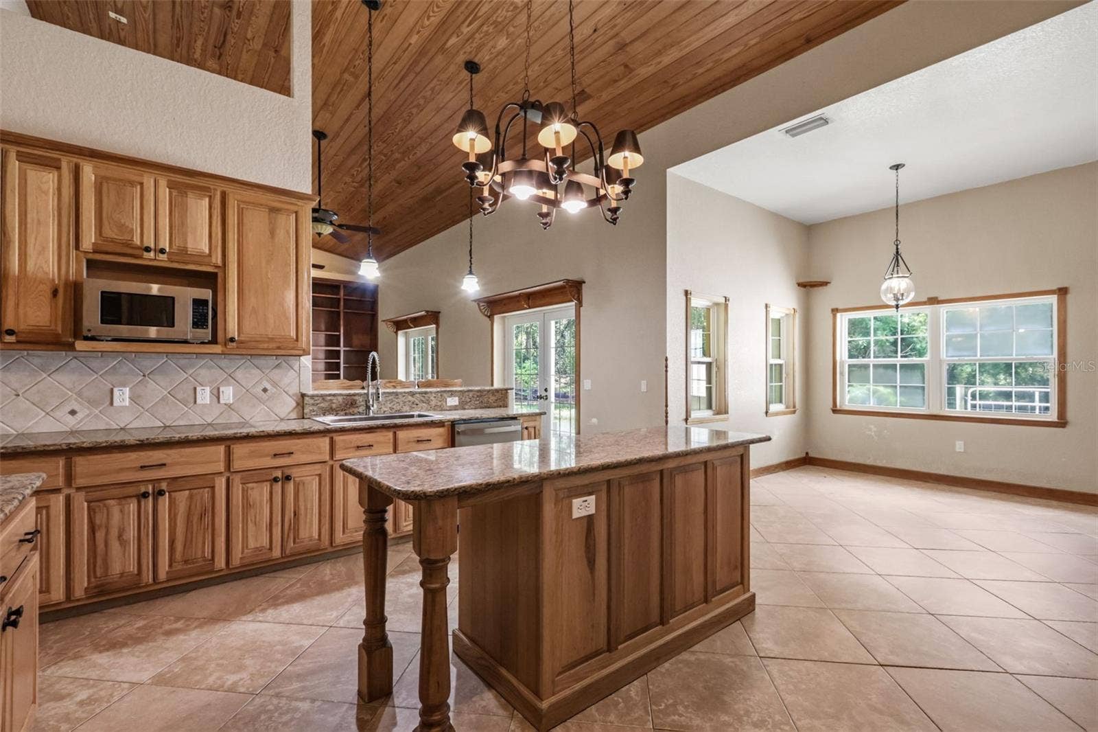 1685 MANOR WAY, Deland, FL 32720 1685 MANOR WAY, Deland, FL 32720