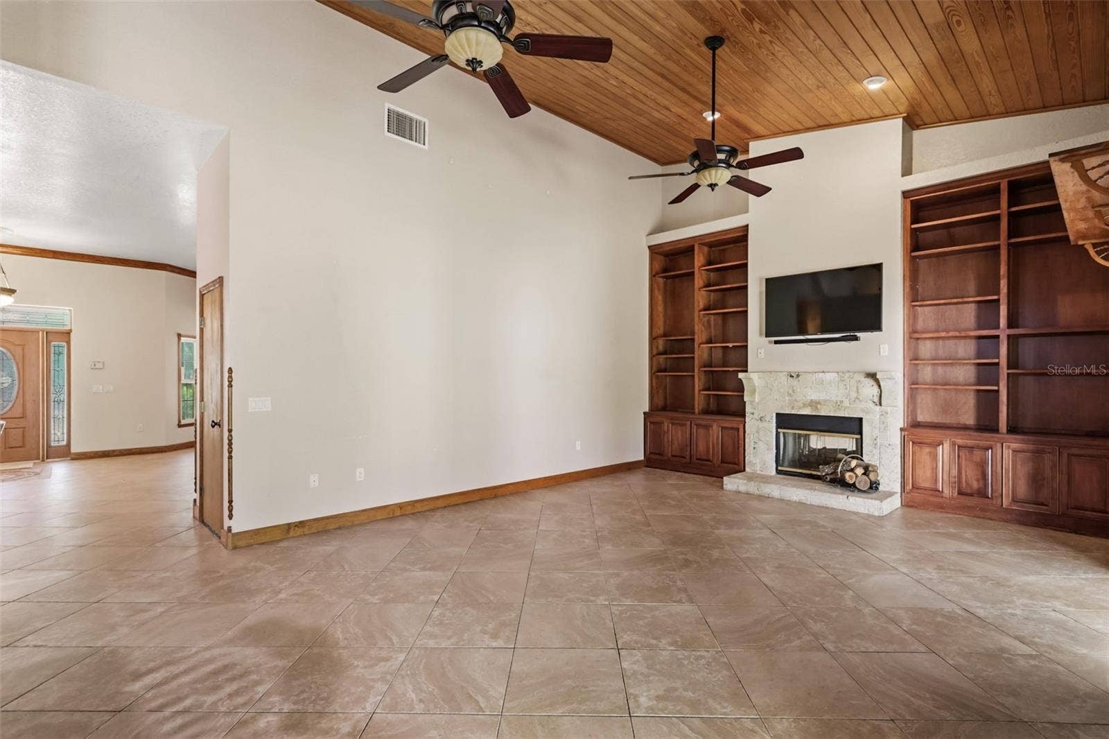 1685 MANOR WAY, Deland, FL 32720 1685 MANOR WAY, Deland, FL 32720