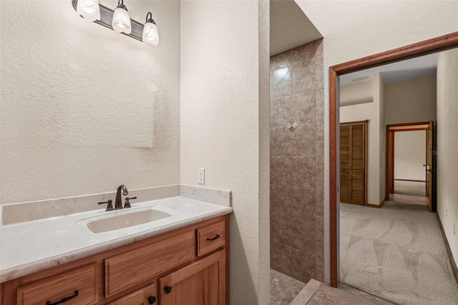 1685 MANOR WAY, Deland, FL 32720 1685 MANOR WAY, Deland, FL 32720