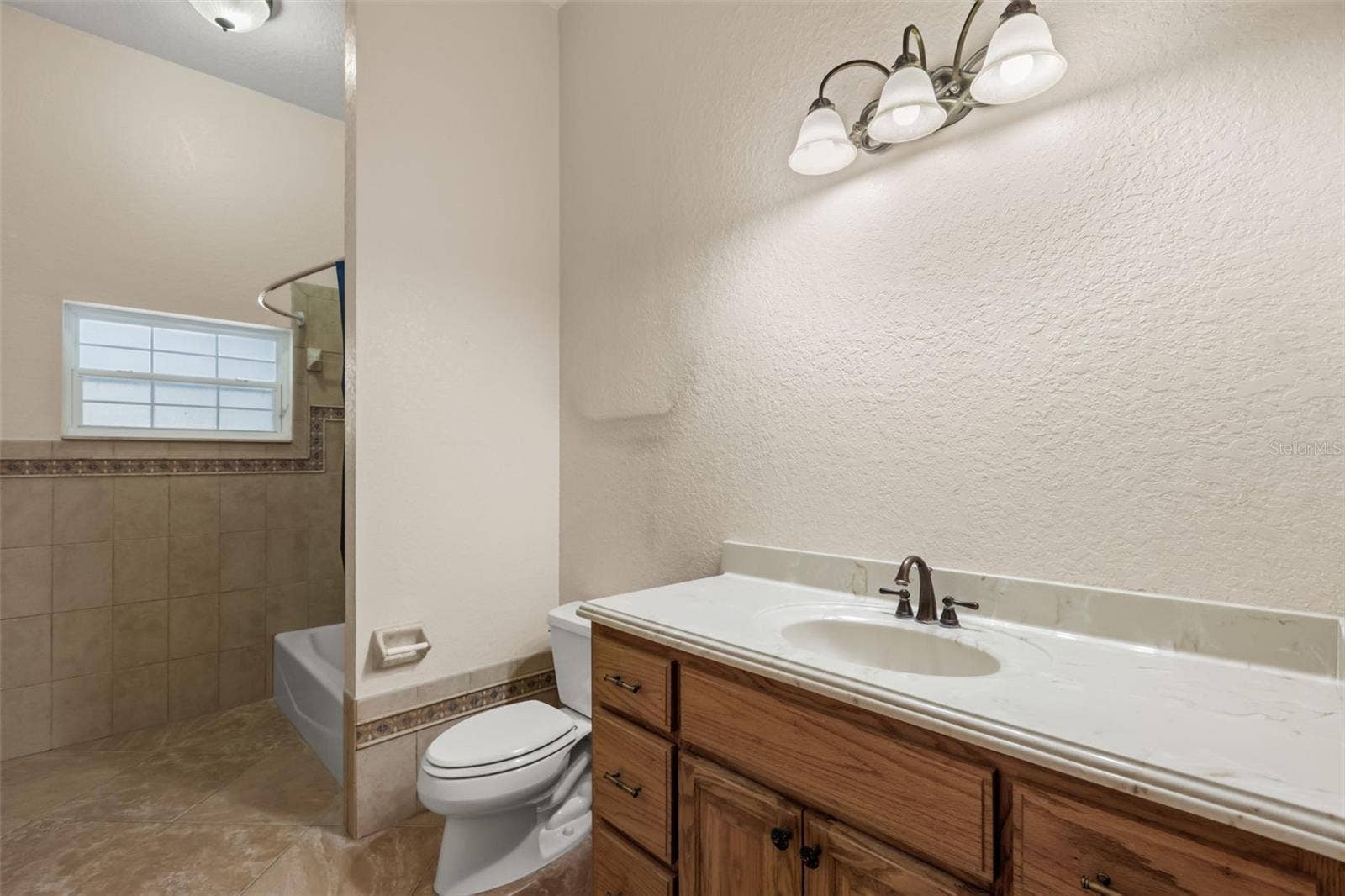 1685 MANOR WAY, Deland, FL 32720 1685 MANOR WAY, Deland, FL 32720