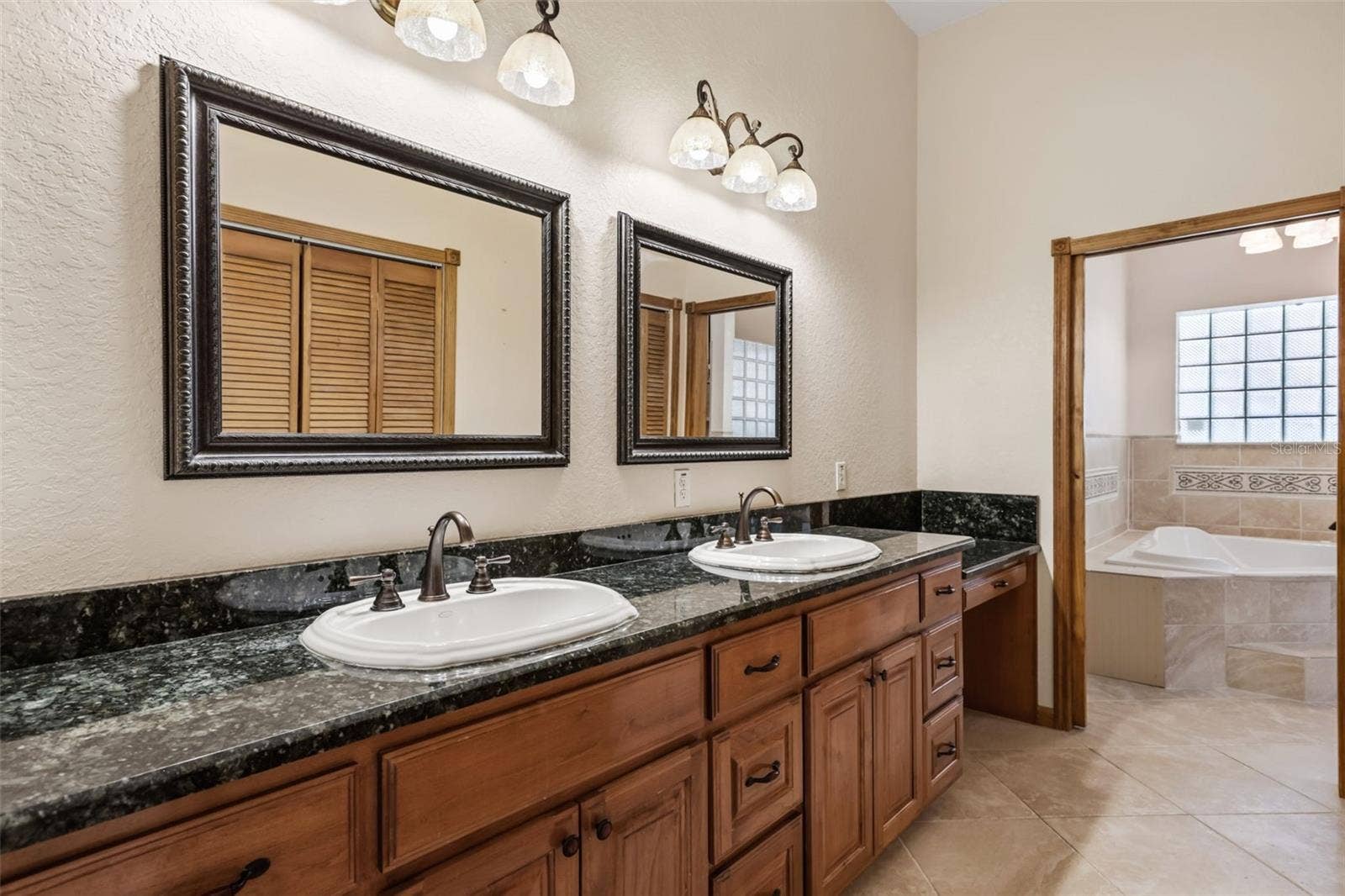 1685 MANOR WAY, Deland, FL 32720 1685 MANOR WAY, Deland, FL 32720